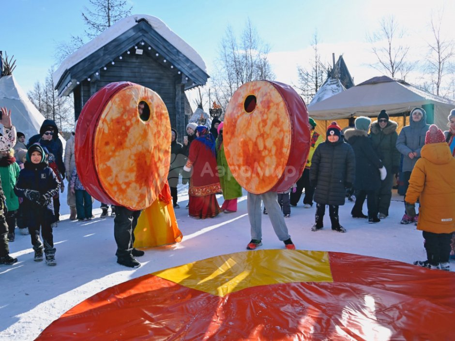 Блинобой, масленичная игра в Салехарде.