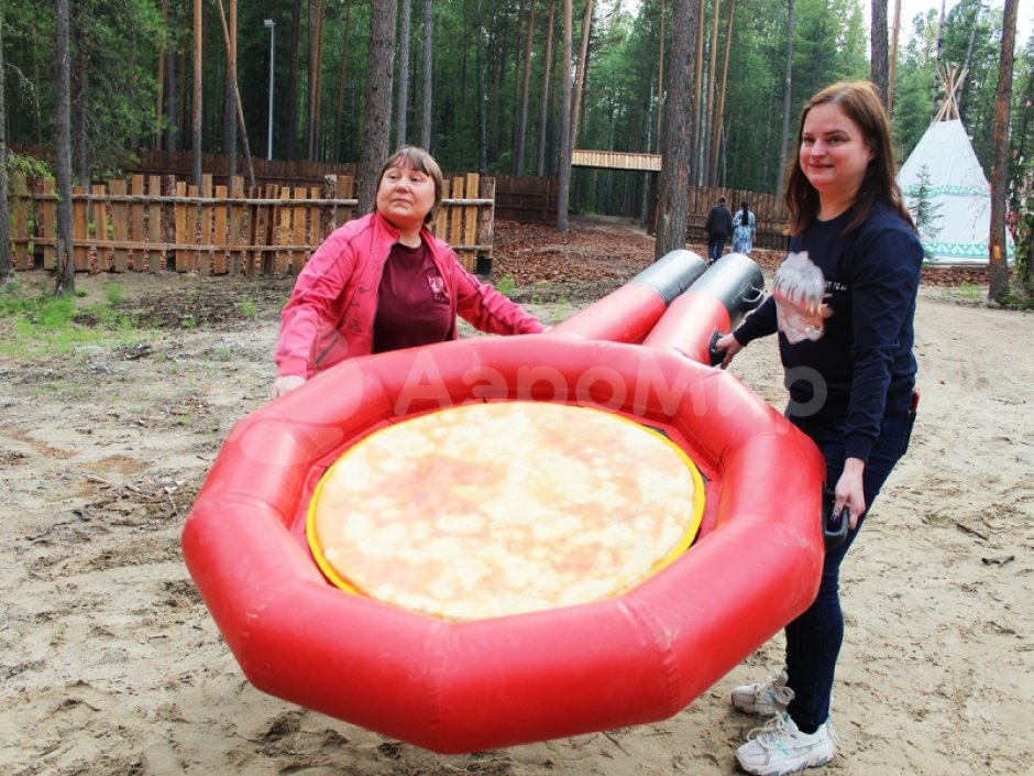 Командная забава — лови сковородкой