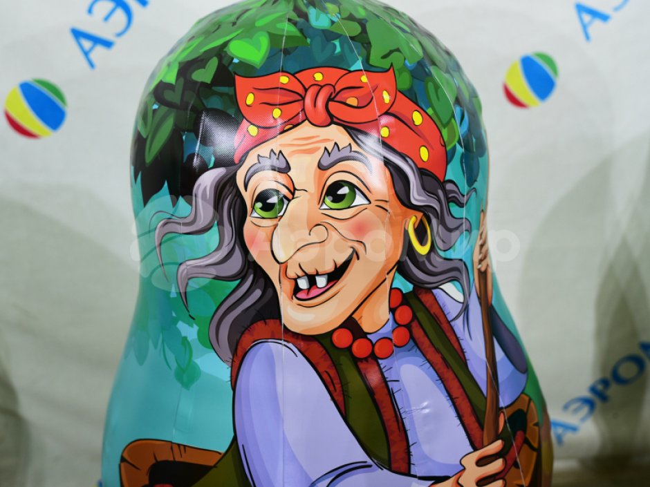 Большие надувные кегли с мячом