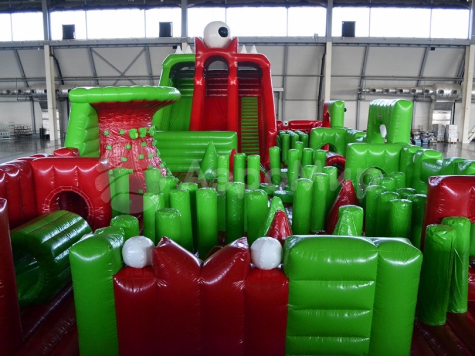 Гигантский надувной батут Бука-Парк — айр парк общей площадью 302 м²