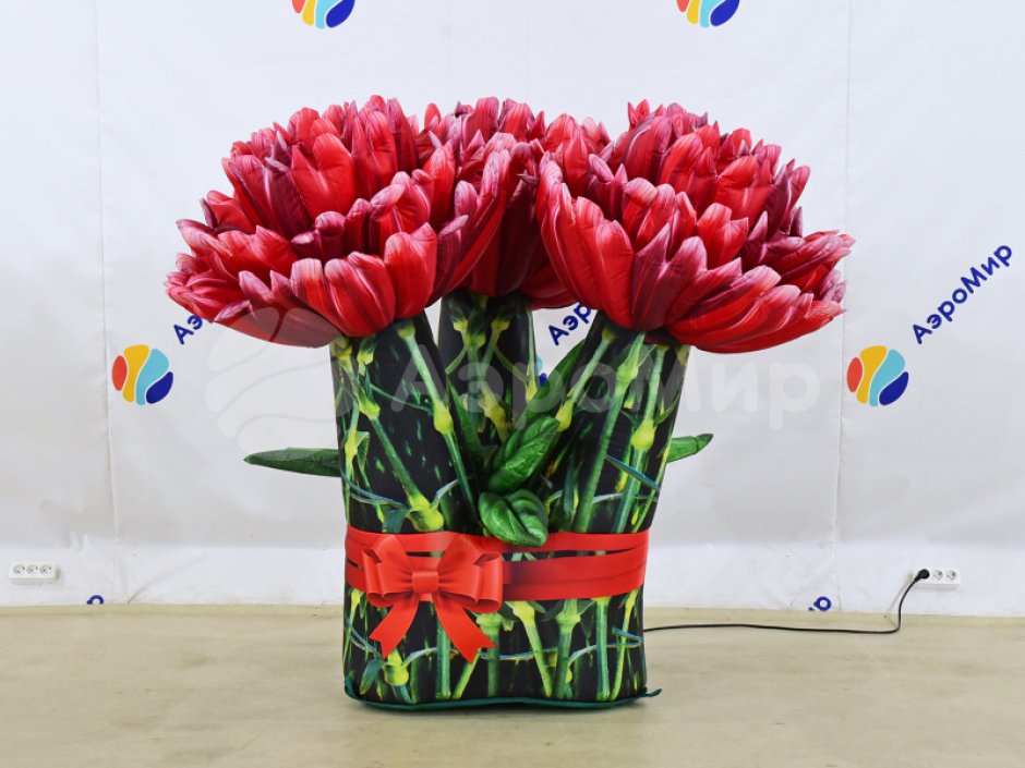 Надувной цветок Гвоздика — торжественное оформление Дня Победы