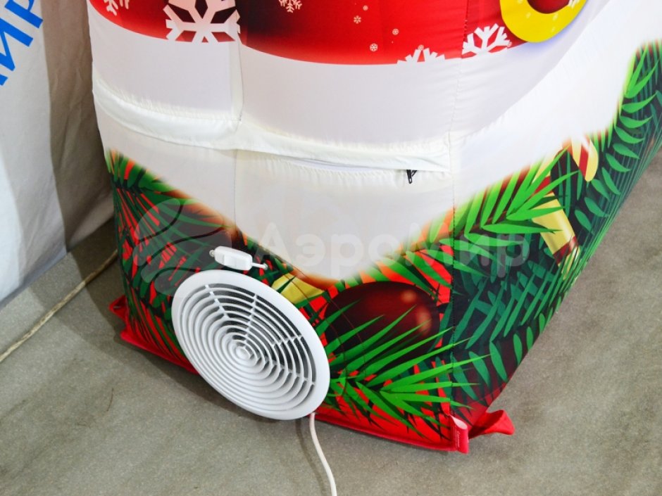 С Новым годом — надувные буквы для праздничного оформления