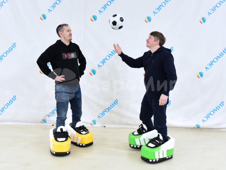 Гигантские бутсы — для эстафет, конкурсов и веселых забегов