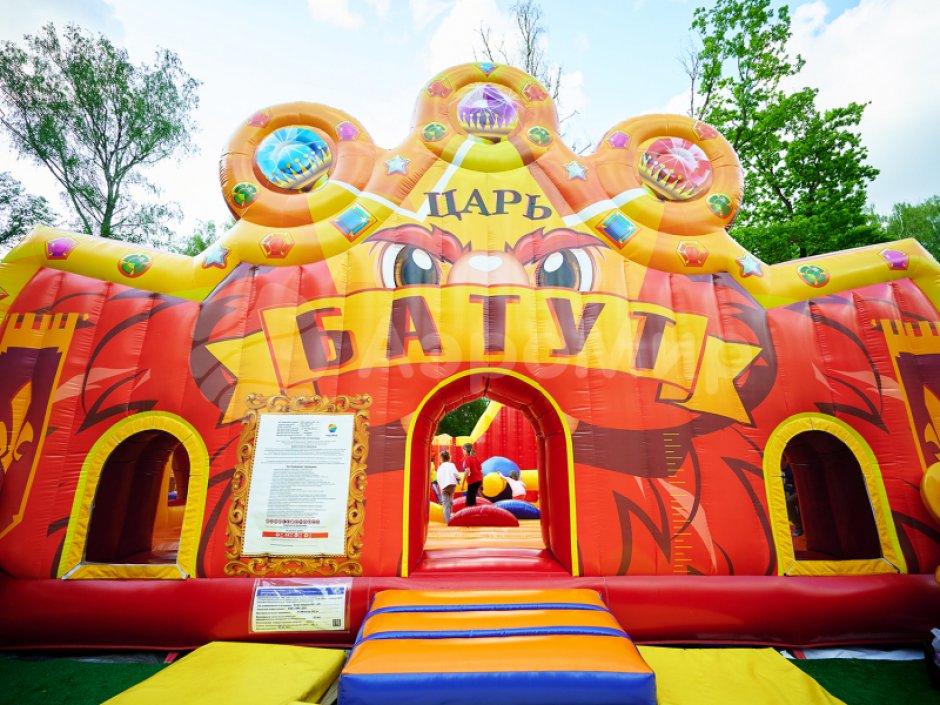 Коммерческий надувной Царь батут, площадью 100 м²