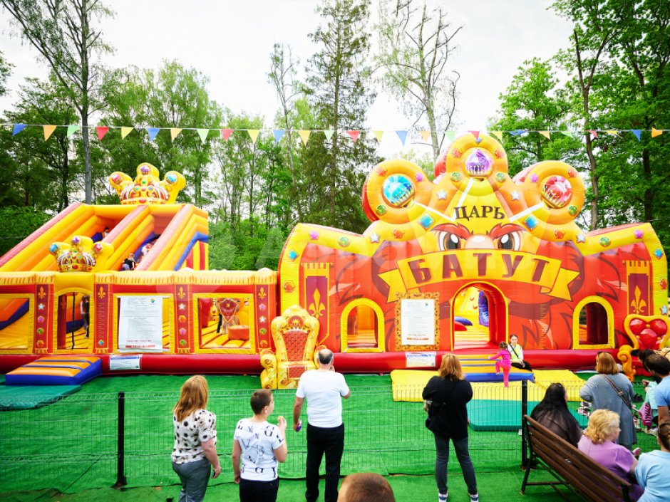 Коммерческий надувной Царь батут, площадью 200 м²