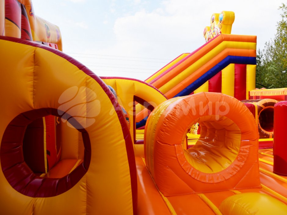 Коммерческий надувной Царь батут, площадью 200 м²