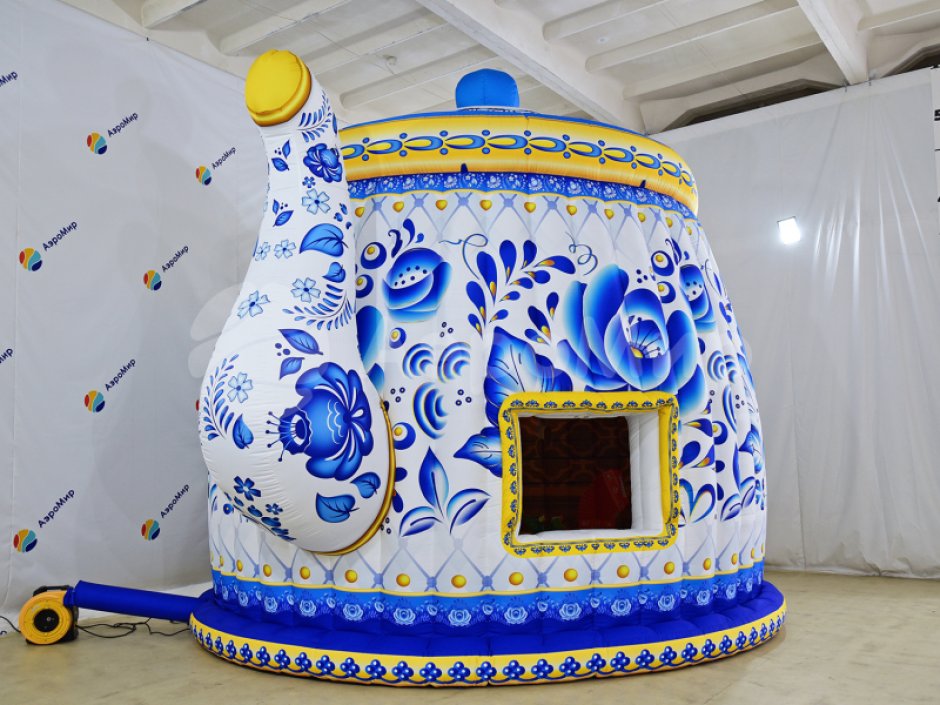 Надувной чайник-дом — для праздников, выставок и торговли