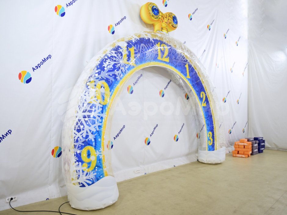 Новогодние часы — большая праздничная арка