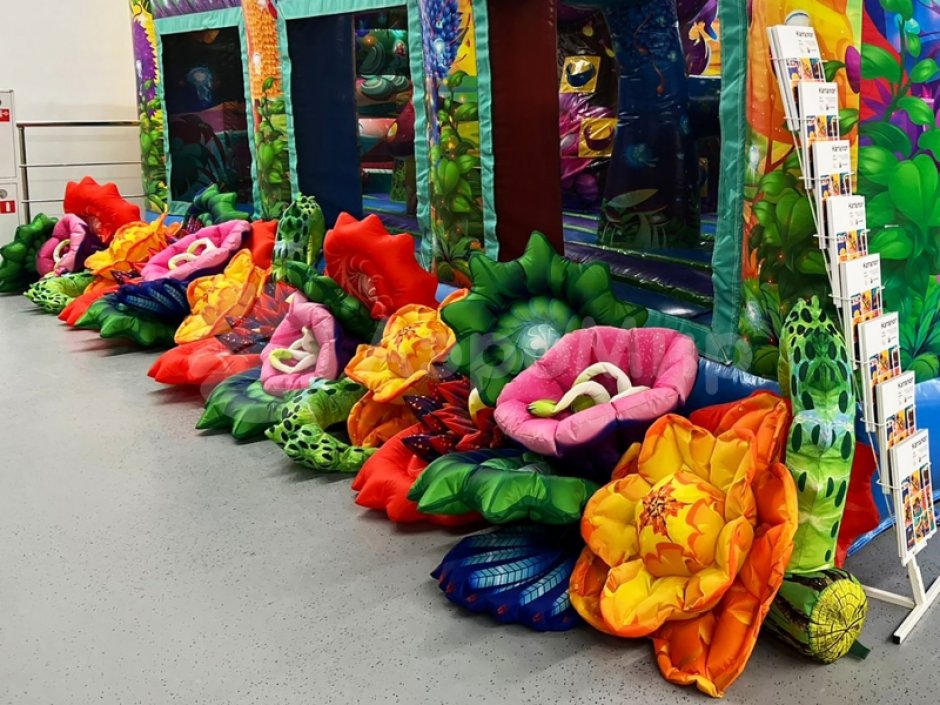 Фэнтези — яркая надувная гирлянда