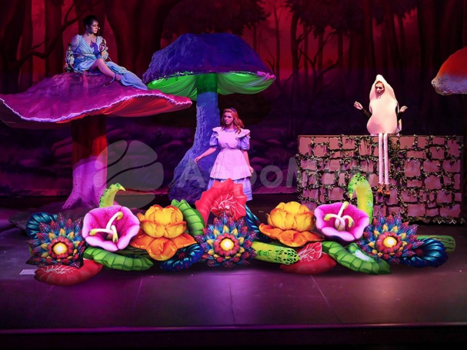 Фэнтези — яркая надувная гирлянда