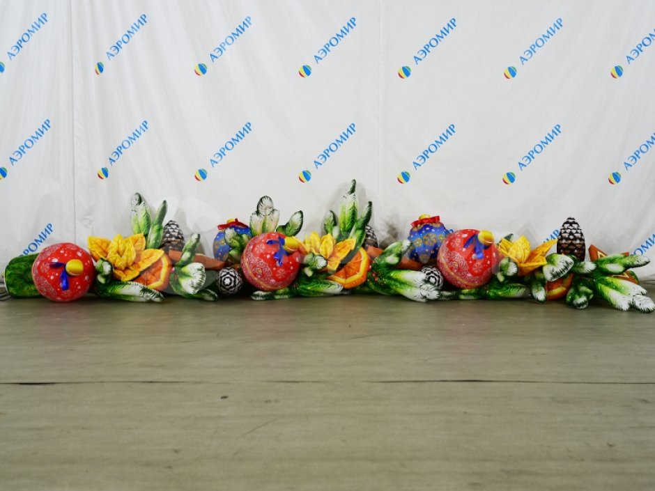 Гирлянда новогодняя — надувная декоративная