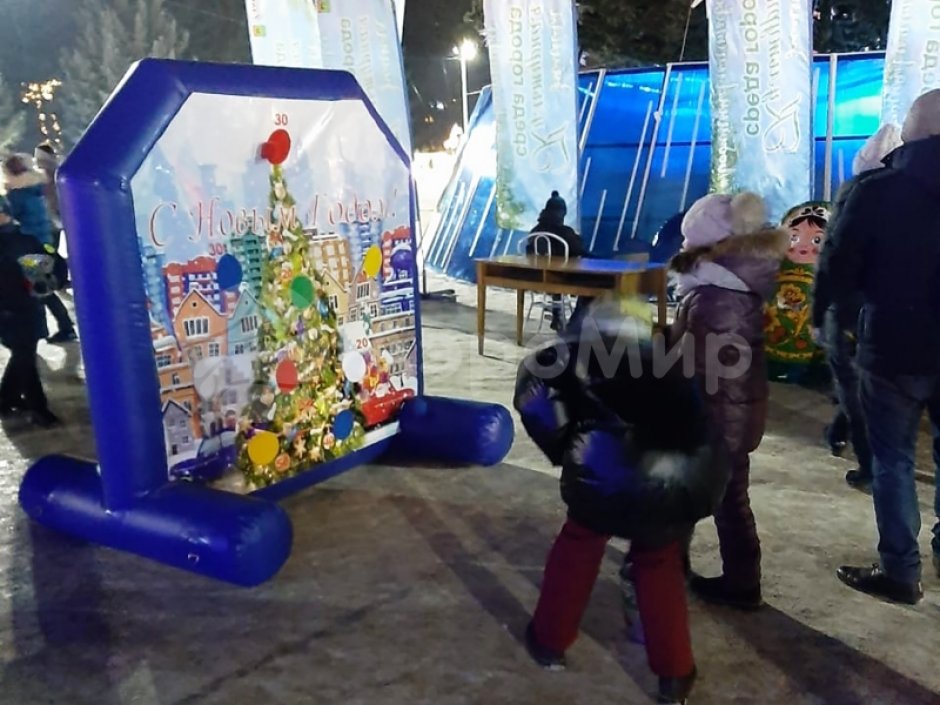 Надувной дартс со сменными баннерами для праздников и мероприятий