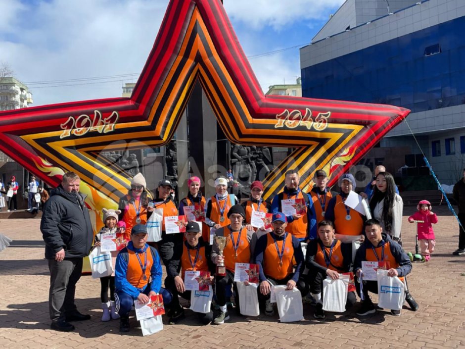 Надувная арка Звезда – торжественное оформление Дня Победы,