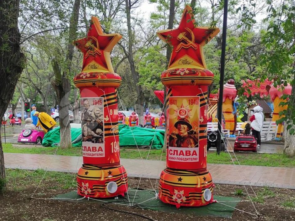 Колонна со звездой — торжественное оформление 9 мая