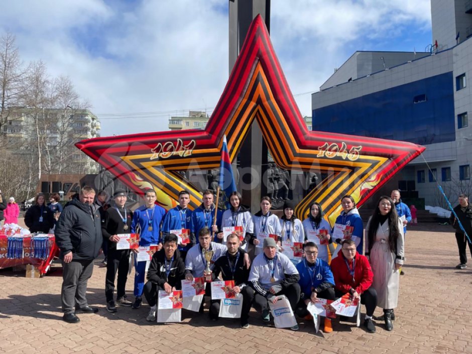 Надувная арка Звезда – торжественное оформление Дня Победы,