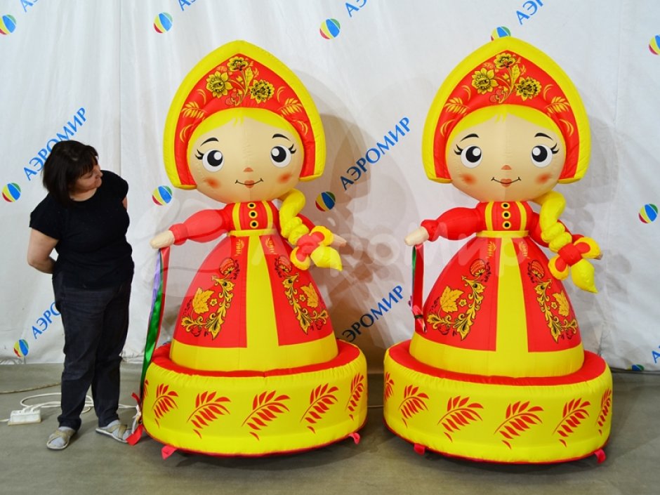 Надувная девочка Масленица — фигуры и декорации