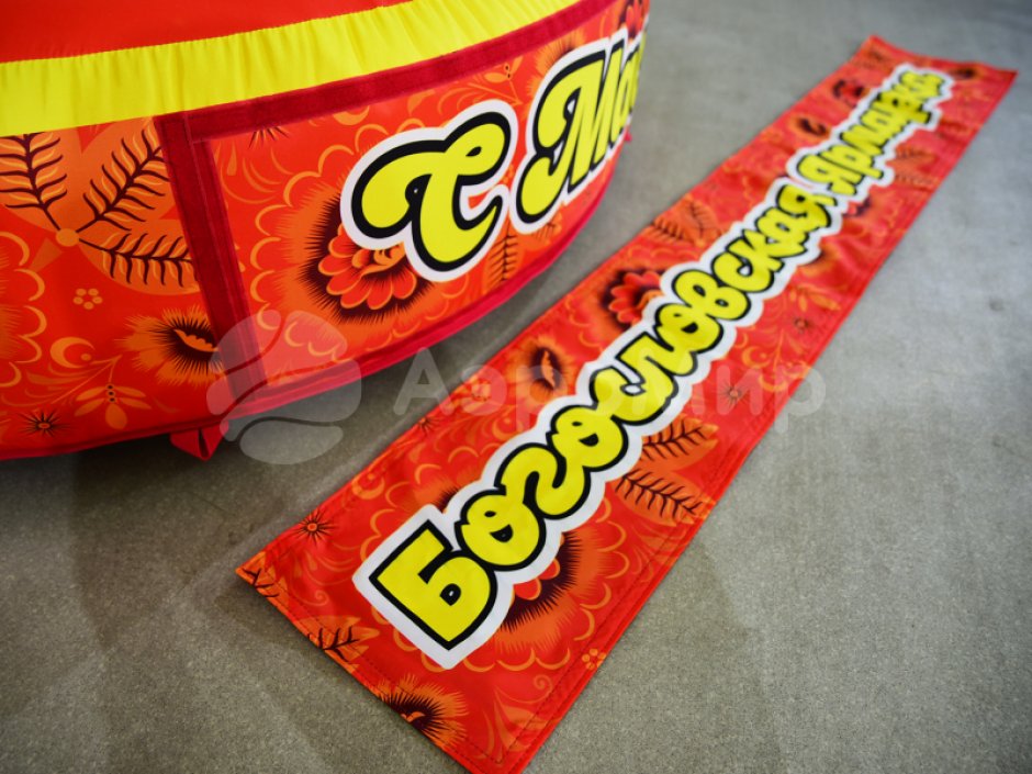 Надувная девочка Масленица — фигуры и декорации