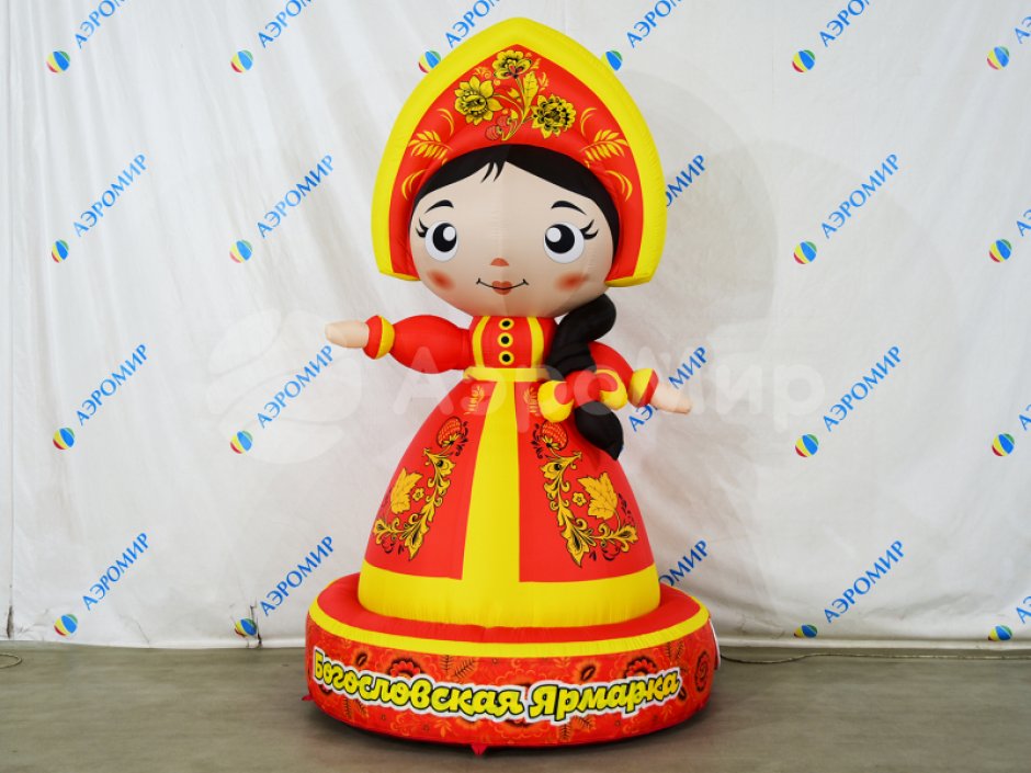 Надувная девочка Масленица — фигуры и декорации