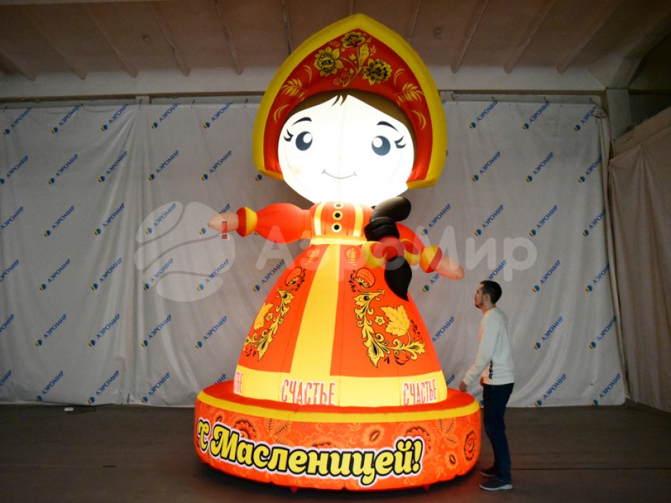 Надувная девочка Масленица — фигуры и декорации