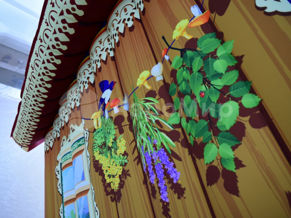 Надувная изба — для тематических праздников и гуляний