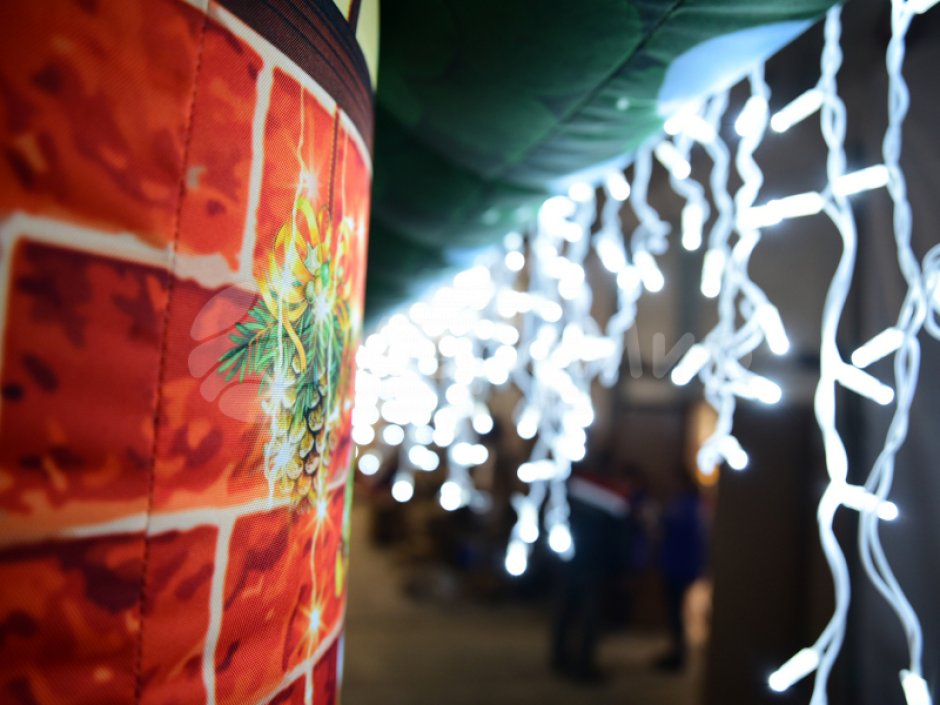 Сказочный надувной Домик Деда Мороза