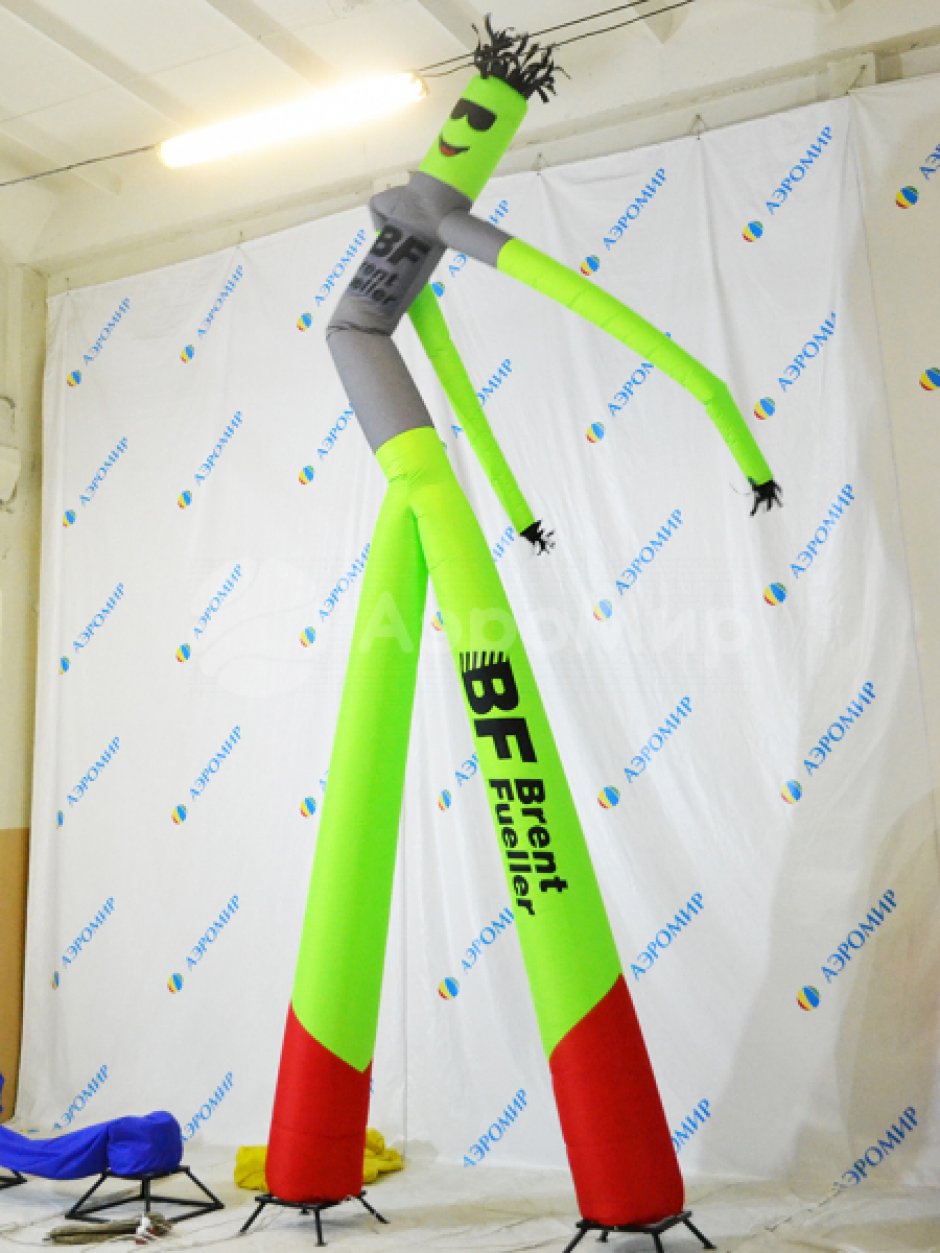 Аэромен на двух ногах с индивидуальным дизайном