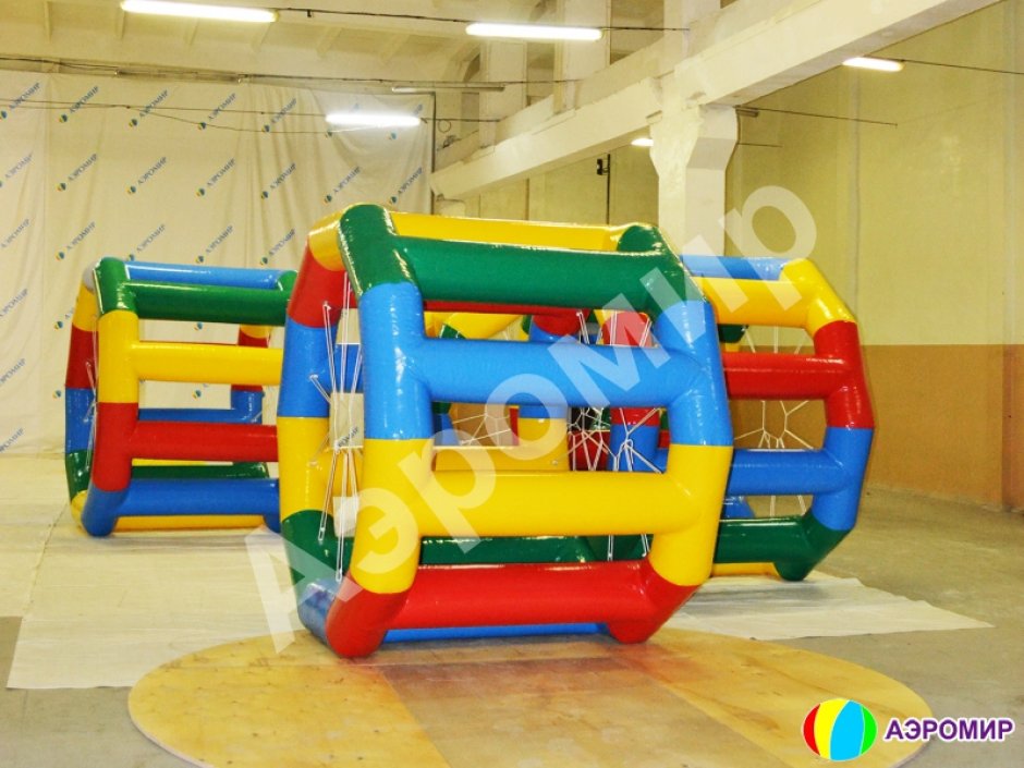 Беличье колесо — водный аттракцион