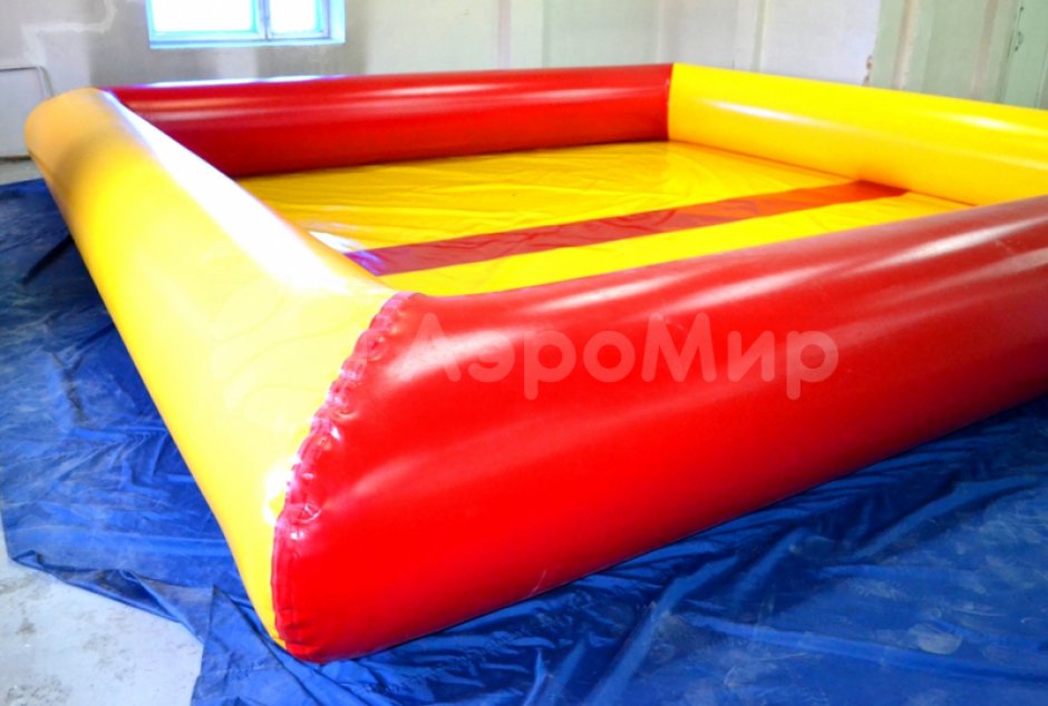 Надувной бассейн