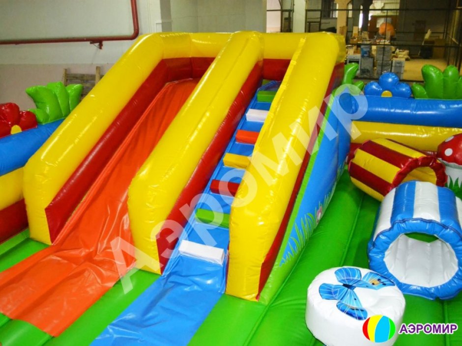 Надувной батут Островок — с горкой на 45 м²