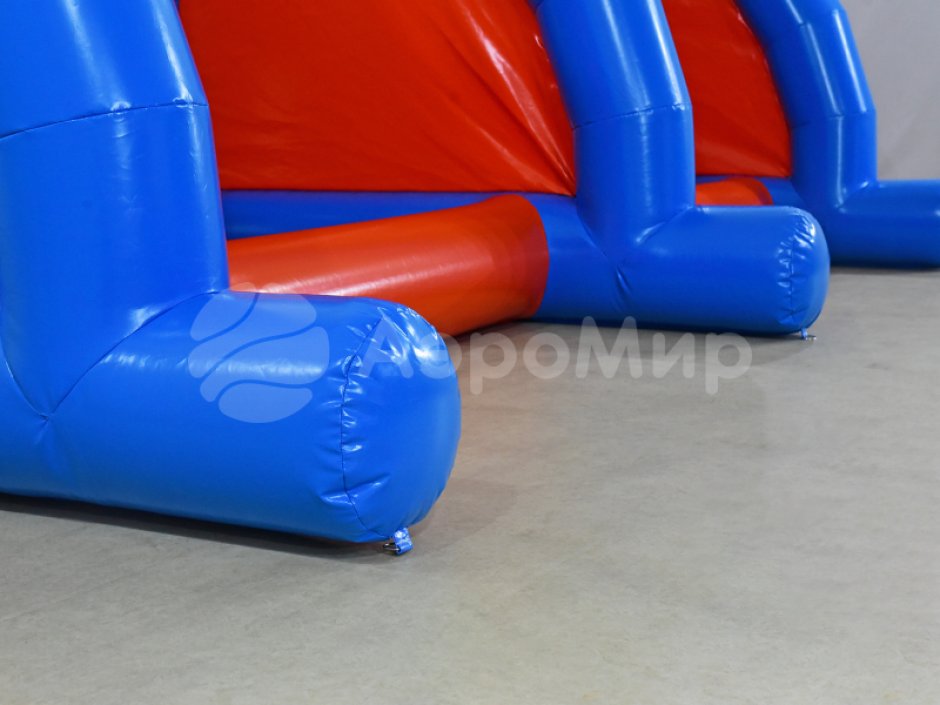 Двойной удар — футбольный аттракцион на два участника