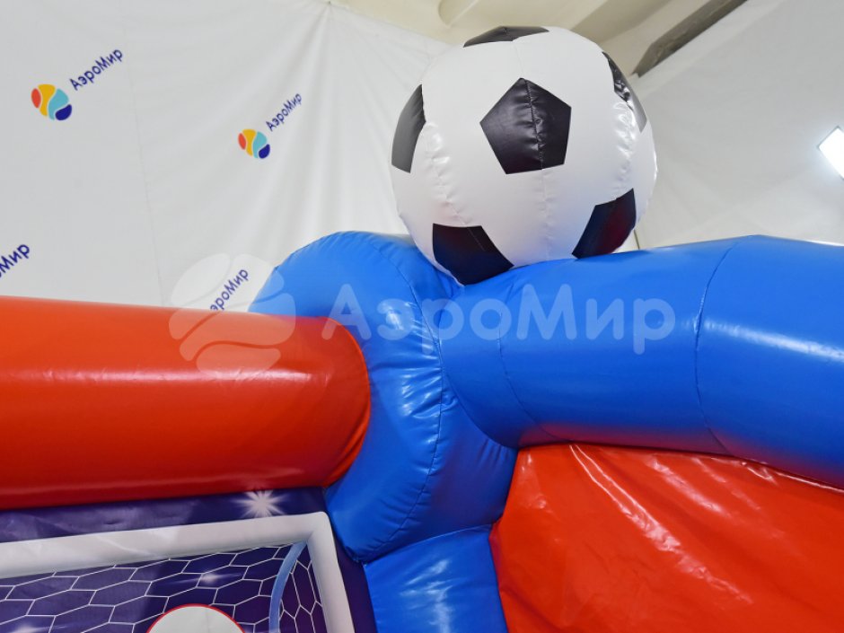 Двойной удар — футбольный аттракцион на два участника