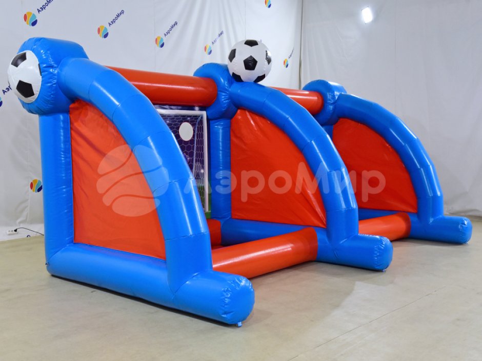 Двойной удар — футбольный аттракцион на два участника