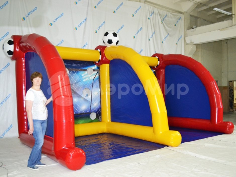 Двойной удар — футбольный аттракцион на два участника