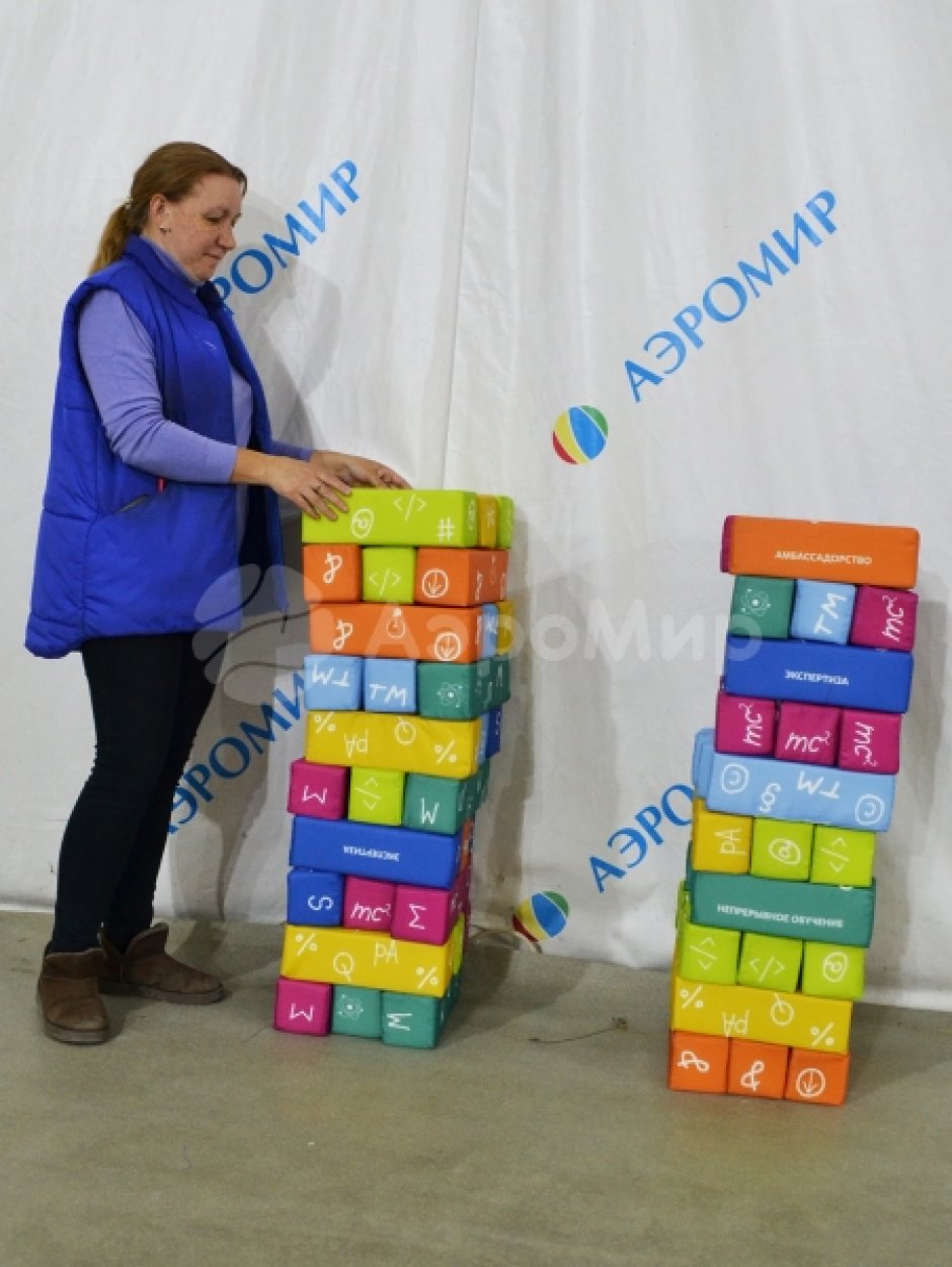 Гигантская дженга — популярная игра формата XXL