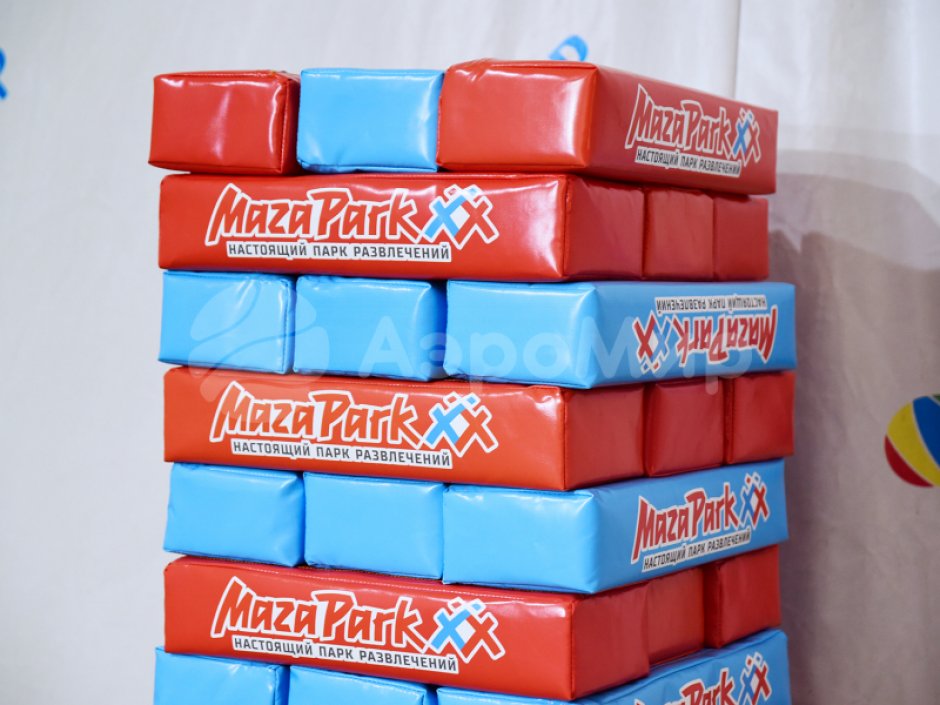 Гигантская дженга — популярная игра формата XXL