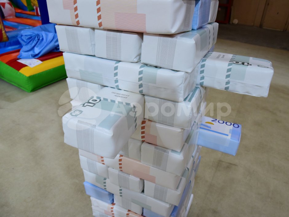 Гигантская дженга — популярная игра формата XXL