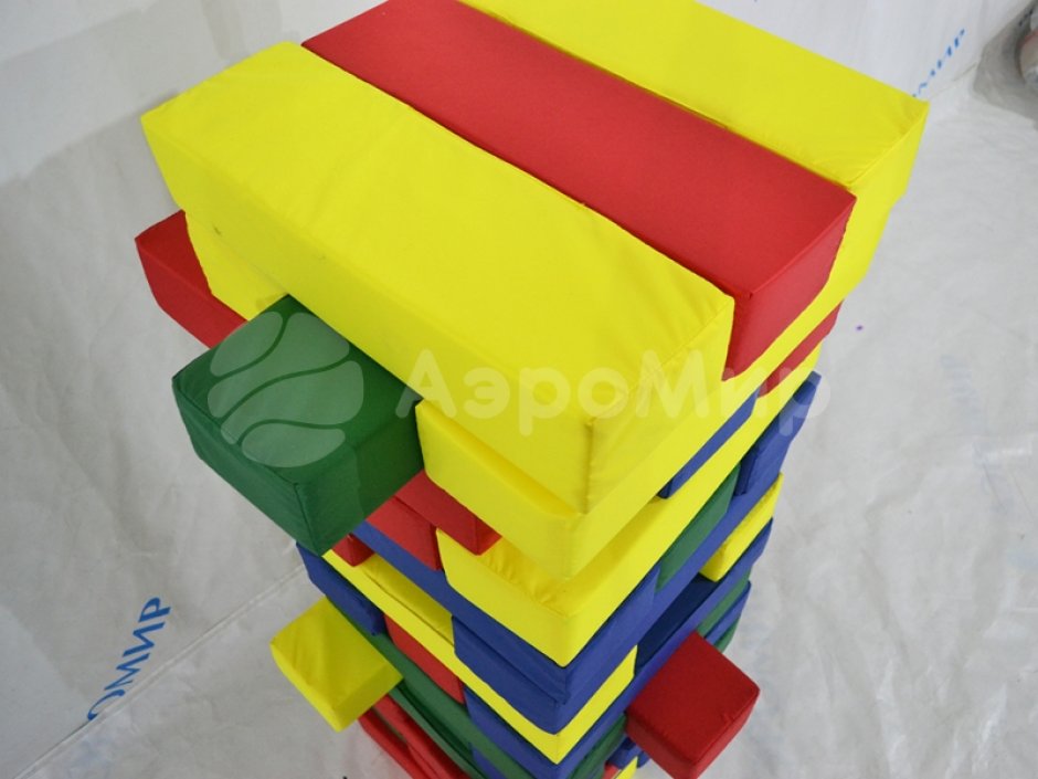 Гигантская дженга — популярная игра формата XXL