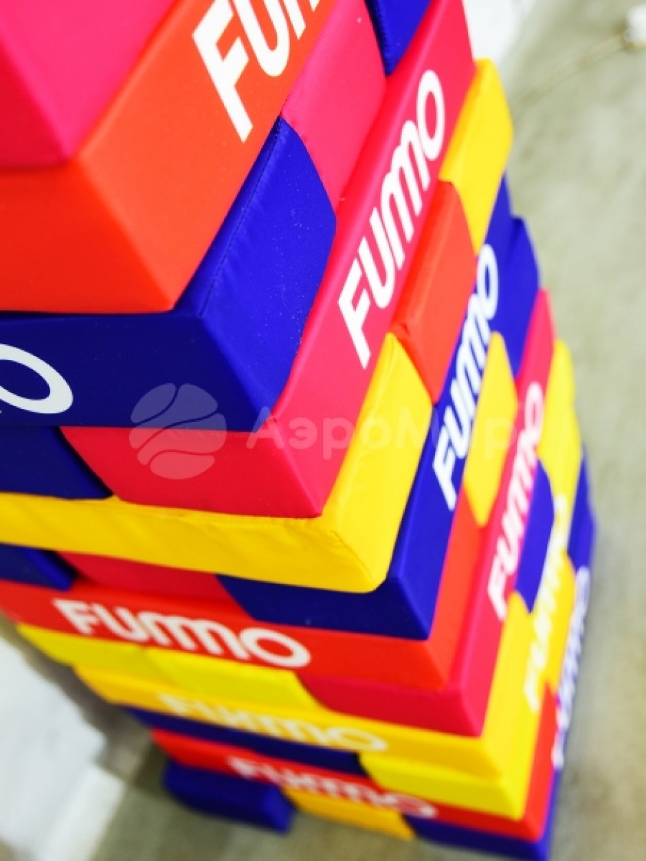 Гигантская дженга — популярная игра формата XXL