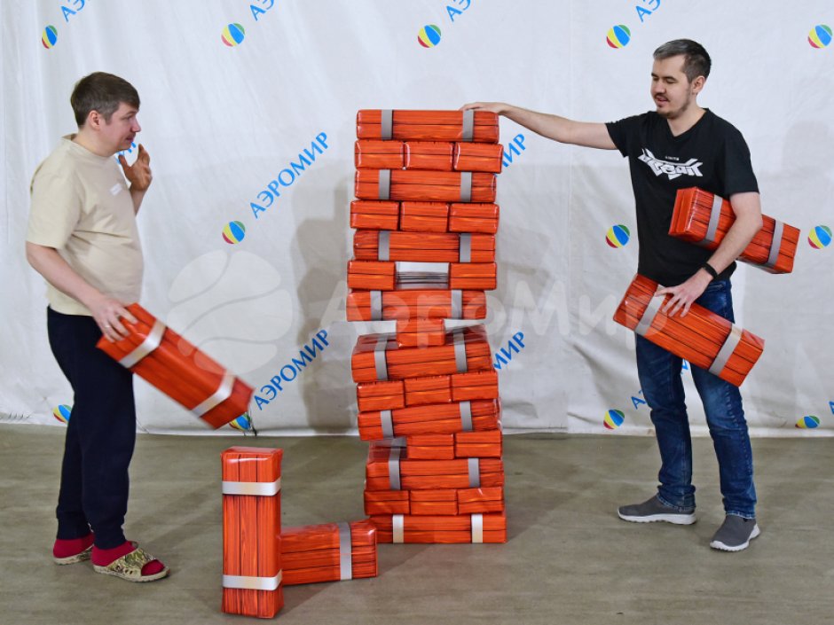 Гигантская дженга — популярная игра формата XXL