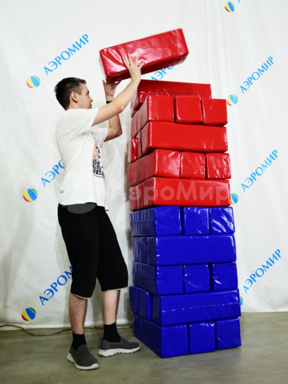 Гигантская дженга — популярная игра формата XXL