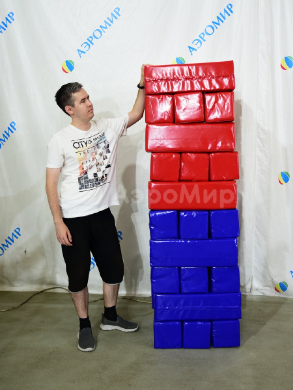 Гигантская дженга — популярная игра формата XXL