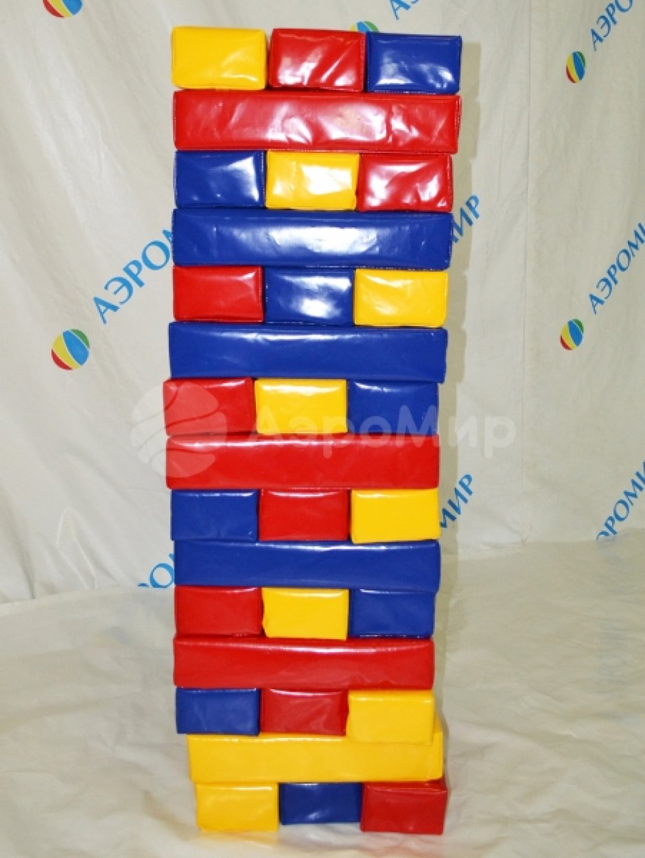 Гигантская дженга — популярная игра формата XXL