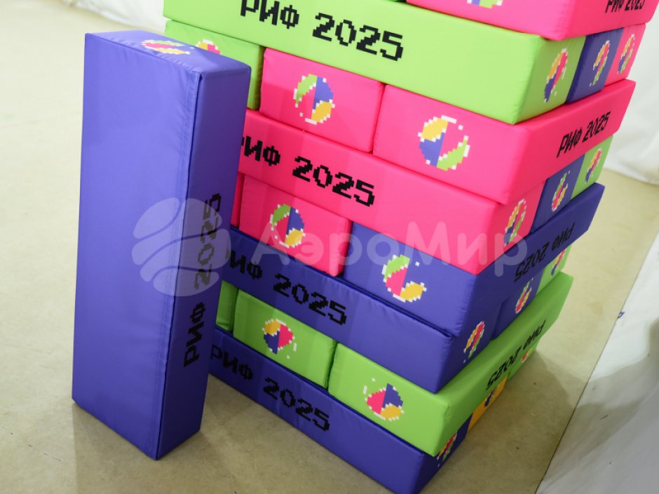 Командный игровой реквизит Мега дженга