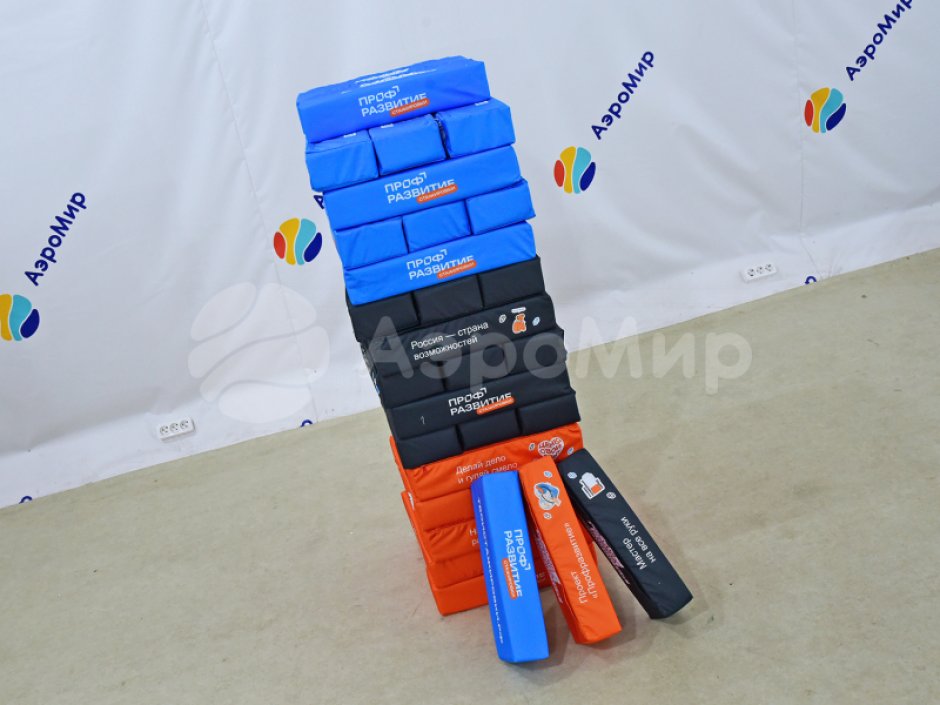 Гигантская дженга — популярная игра формата XXL