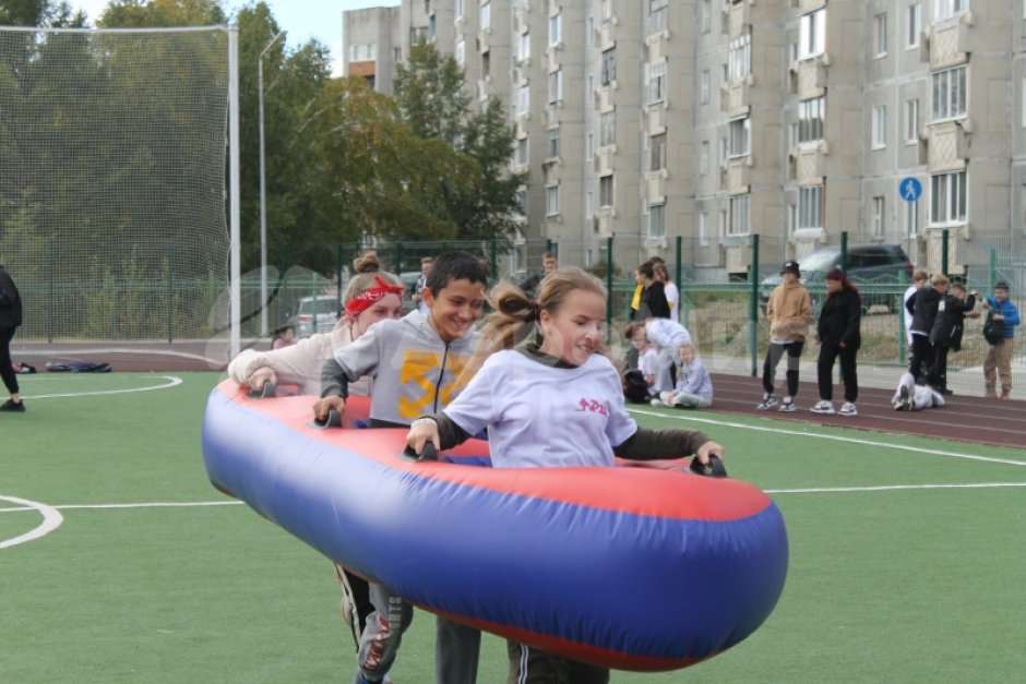 Надувная Лодочка — командная игра для эстафет и развлечений