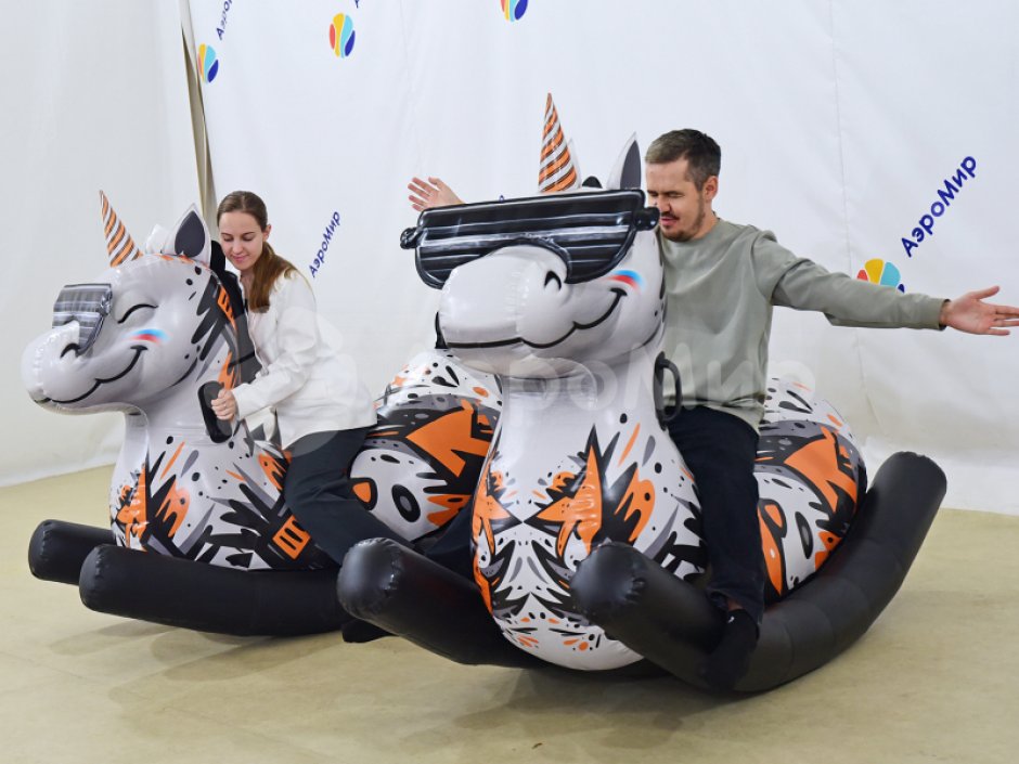 Надувная качалка Единорог