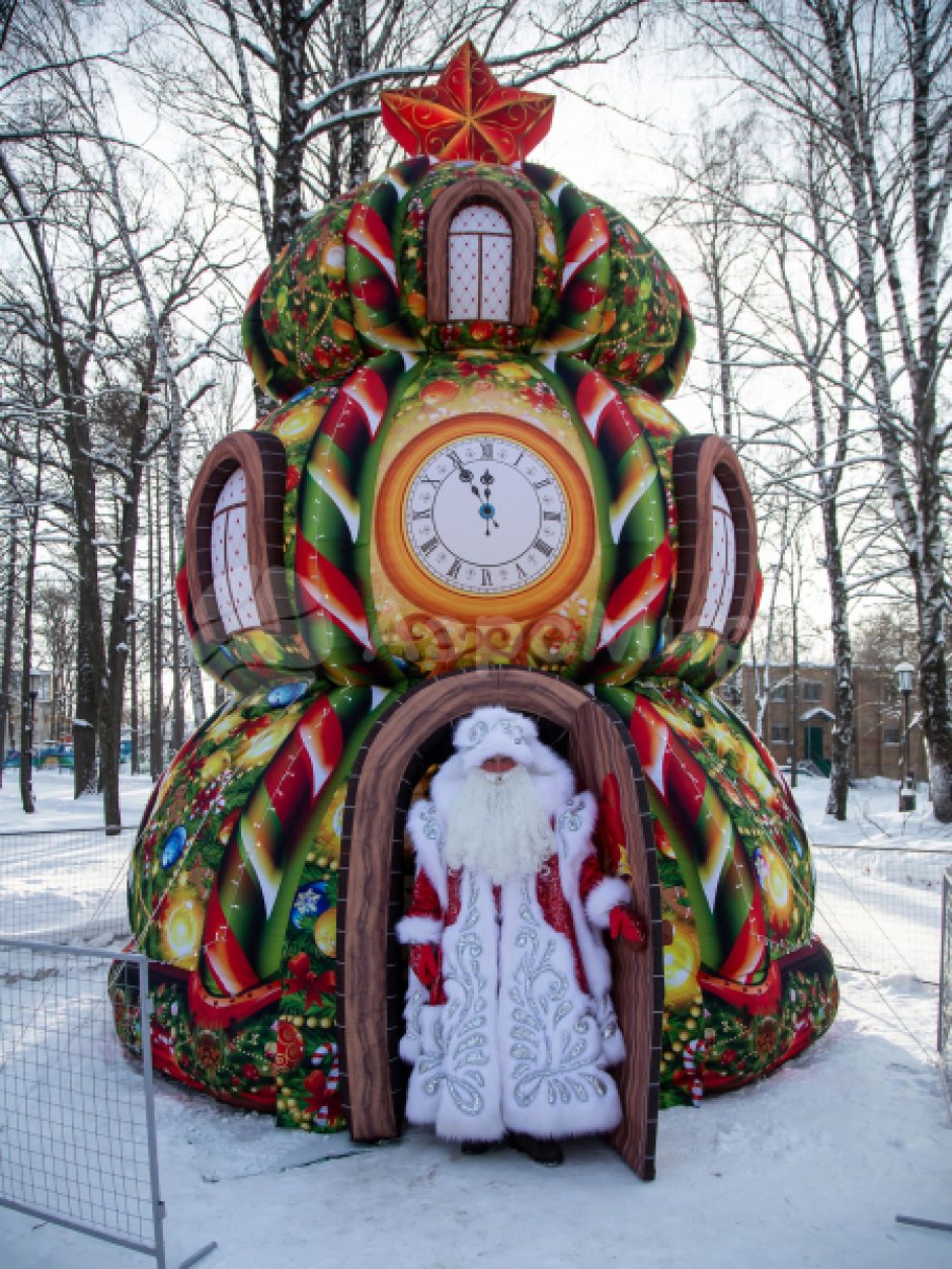 Ёлка дом — новогодняя надувная конструкция с фото зоной внутри