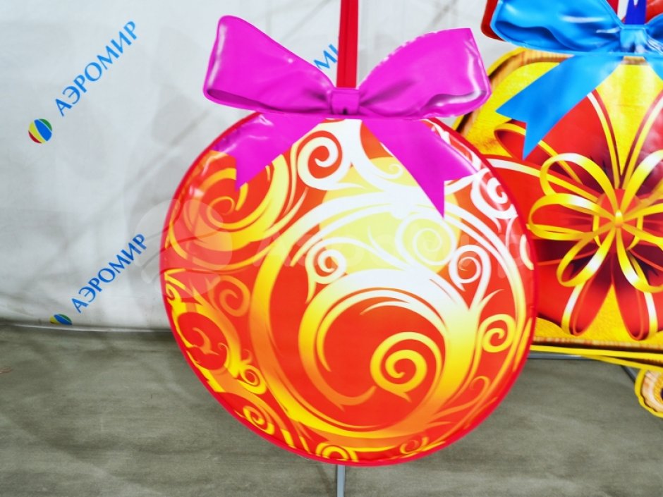 Подвесные новогодние игрушки для улицы