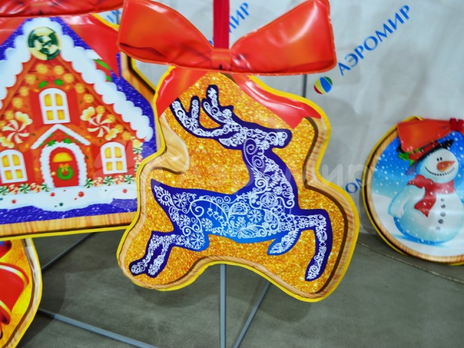 Подвесные новогодние игрушки для улицы