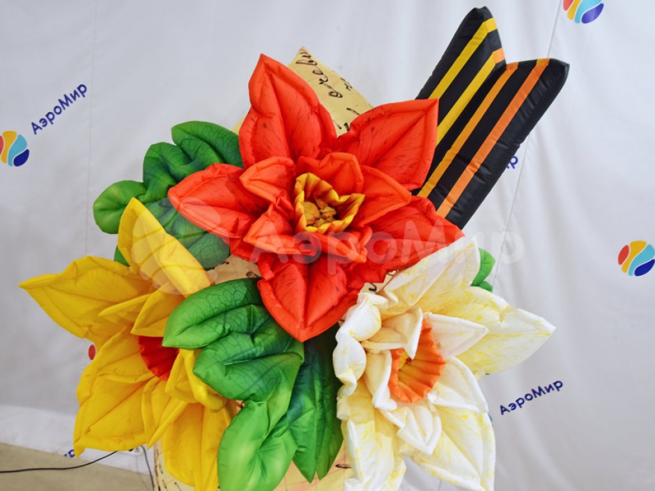 Конверт с цветами ко Дню Победы